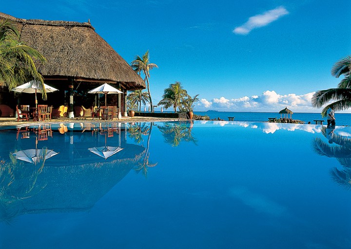 veranda paul et virginie_03_infinity pool_730x520